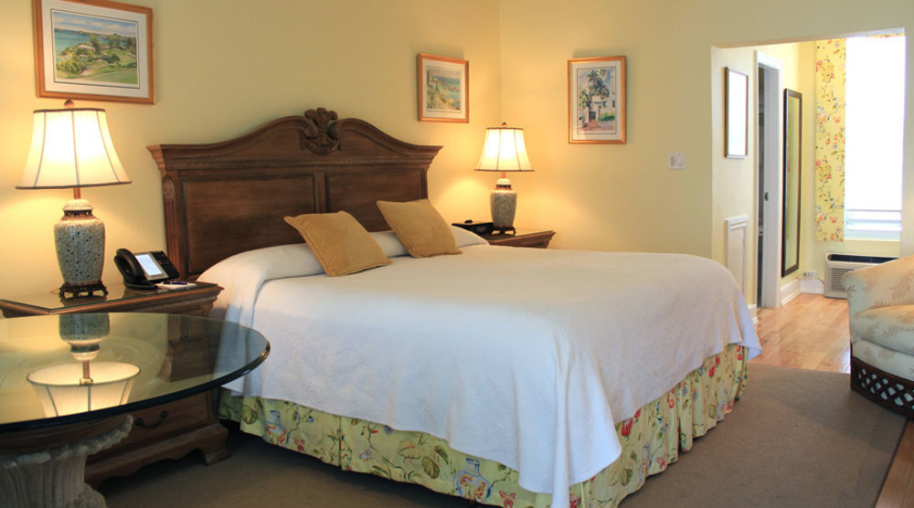 Rosedon Hotel Pembroke Екстериор снимка