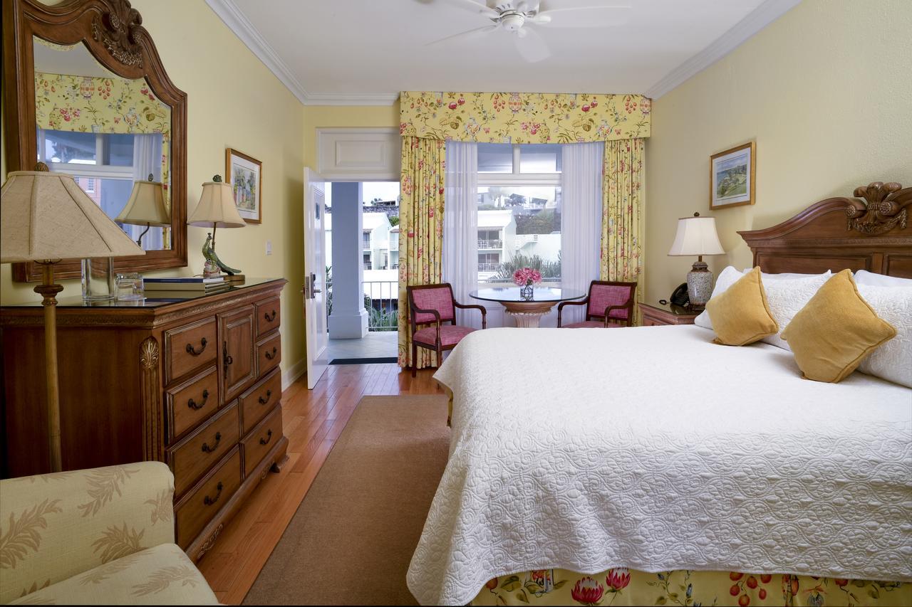 Rosedon Hotel Pembroke Екстериор снимка
